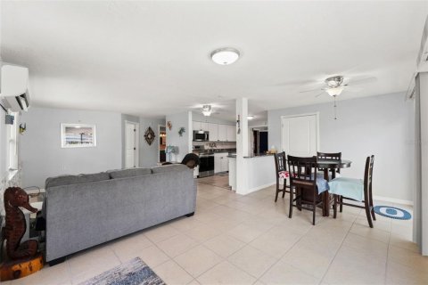 Villa ou maison à vendre à Hudson, Floride: 3 chambres, 134.71 m2 № 2211704 - photo 10