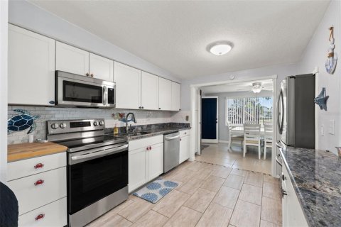 Villa ou maison à vendre à Hudson, Floride: 3 chambres, 134.71 m2 № 2211704 - photo 12