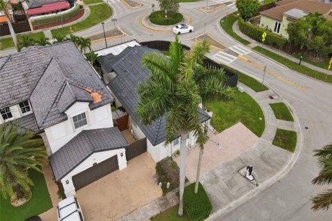 Villa ou maison à vendre à Miami, Floride: 3 chambres, 147.62 m2 № 1814538 - photo 12