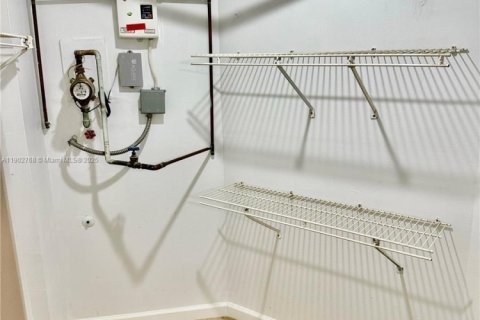 Снять в аренду кондоминиум в Дорал, Флорида 1 спальня, 65.96м2, № 1954206 - фото 9