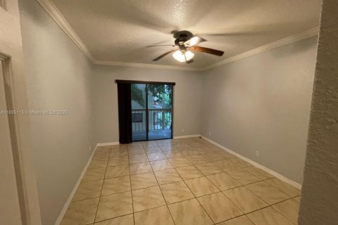 Снять в аренду квартиру в Дорал, Флорида 1 спальня, 65.96м2, № 1954668 - фото 9