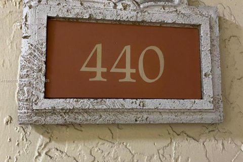 Снять в аренду квартиру в Дорал, Флорида 1 спальня, 65.96м2, № 1954668 - фото 11