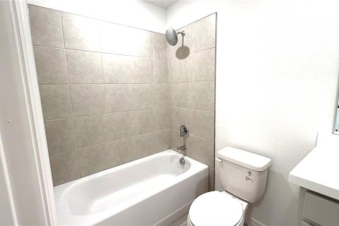 Adosado en alquiler en Apopka, Florida, 3 dormitorios, 164.07 m2 № 2095828 - foto 14