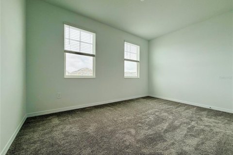House in Apopka, Florida 4 bedrooms, 188.59 sq.m. № 2267150 - photo 12