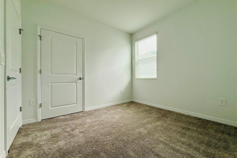 House in Apopka, Florida 4 bedrooms, 188.59 sq.m. № 2267150 - photo 17