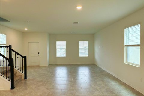 House in Apopka, Florida 4 bedrooms, 188.59 sq.m. № 2267150 - photo 6