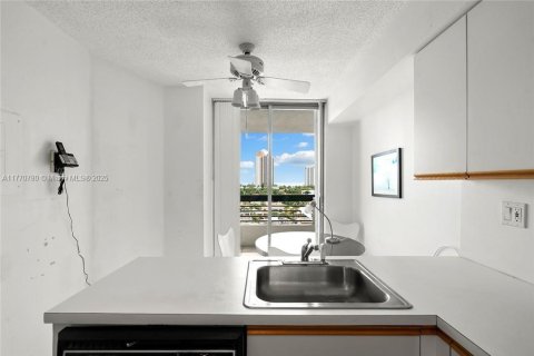 Купить кондоминиум в Авентура, Флорида 1 спальня, 100.61м2, № 2048513 - фото 11