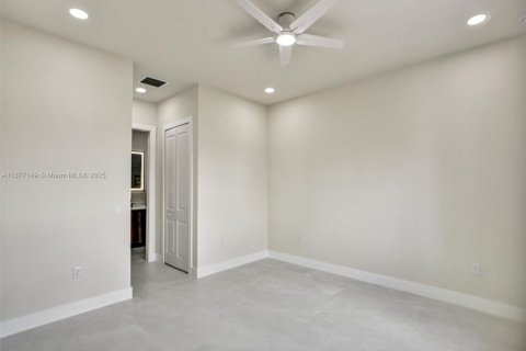 Villa ou maison à vendre à Lehigh Acres, Floride: 3 chambres, 165.64 m2 № 1983193 - photo 22