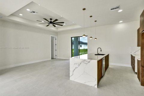 Villa ou maison à vendre à Lehigh Acres, Floride: 3 chambres, 165.64 m2 № 1983193 - photo 12