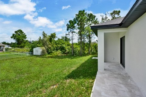 Villa ou maison à vendre à Lehigh Acres, Floride: 3 chambres, 165.64 m2 № 1983193 - photo 29