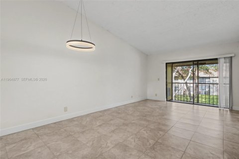 Condominio en alquiler en Boca Raton, Florida, 2 dormitorios, 88.26 m2 № 2026326 - foto 3