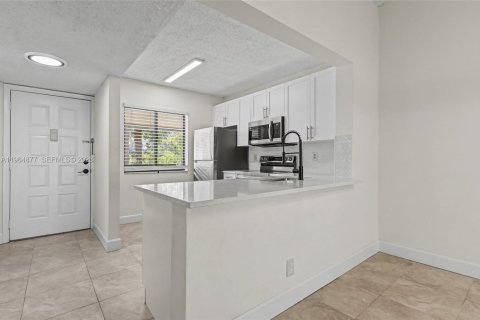 Condominio en alquiler en Boca Raton, Florida, 2 dormitorios, 88.26 m2 № 2026326 - foto 2