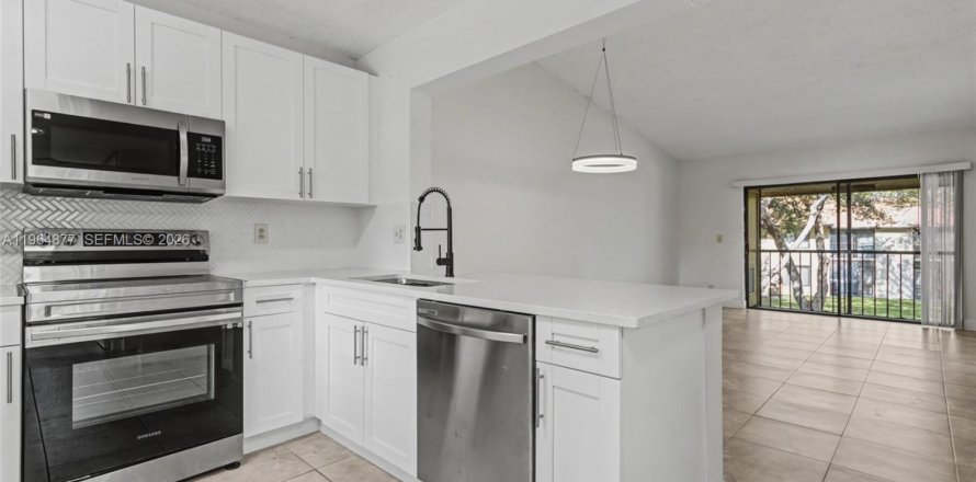 Condominio en Boca Raton, Florida, 2 dormitorios  № 2026326