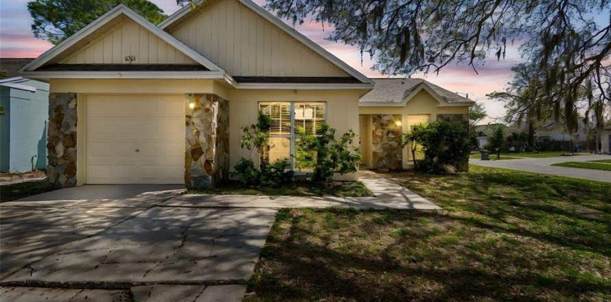 Villa ou maison à Tampa, Floride 3 chambres, 115.57 m2 № 2290492