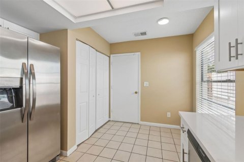 Villa ou maison à vendre à Tampa, Floride: 3 chambres, 115.57 m2 № 2290492 - photo 18