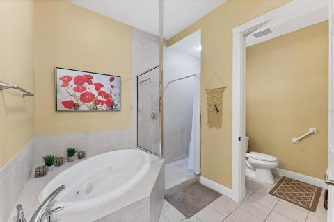 Купить кондоминиум в Сарасота, Флорида 7 комнат, 185.53м2, № 1912110 - фото 15