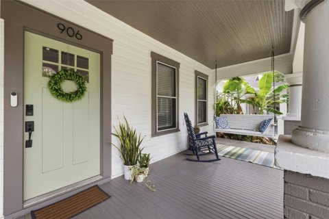 House in Tampa, Florida 2 bedrooms, 132.01 sq.m. № 2275772 - photo 3