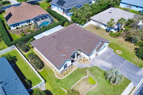 House in New Smyrna Beach, Florida 4 bedrooms, 215.72 sq.m. № 1613126 - photo 3