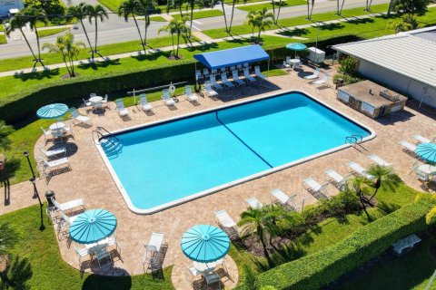 House in Boynton Beach, Florida 2 bedrooms, 122.82 sq.m. № 2173822 - photo 21