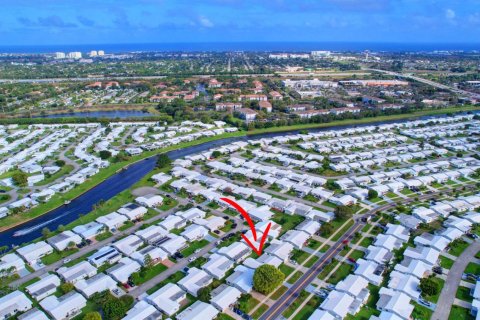 House in Boynton Beach, Florida 2 bedrooms, 122.82 sq.m. № 2173822 - photo 10