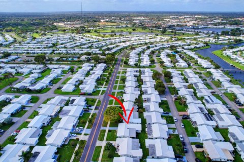 House in Boynton Beach, Florida 2 bedrooms, 122.82 sq.m. № 2173822 - photo 6