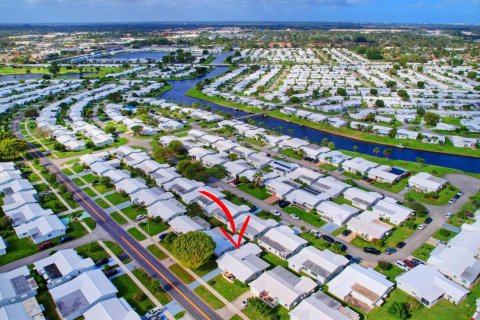 House in Boynton Beach, Florida 2 bedrooms, 122.82 sq.m. № 2173822 - photo 5