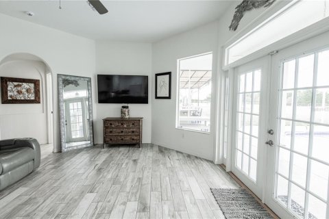 House in Brooksville, Florida 3 bedrooms, 218.69 sq.m. № 2094337 - photo 9