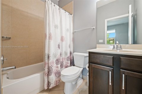 Townhouse in Cooper City, Florida 3 bedrooms, 164.44 sq.m. № 1770416 - photo 20