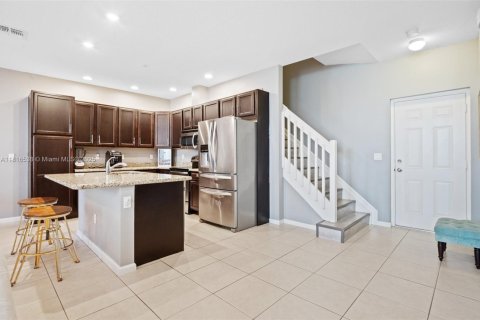 Townhouse in Cooper City, Florida 3 bedrooms, 164.44 sq.m. № 1770416 - photo 11