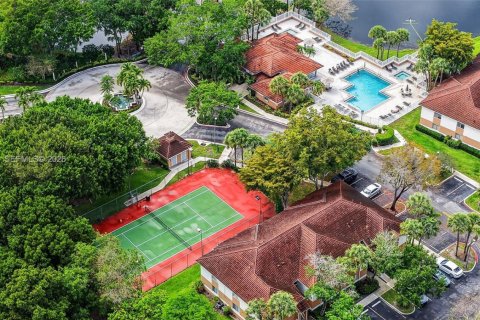 Condo in Plantation, Florida, 3 bedrooms  № 2069596 - photo 29