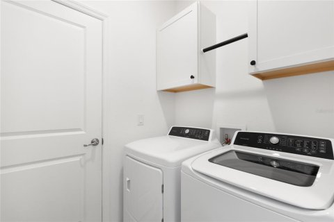 House in Port Charlotte, Florida 3 bedrooms, 155.15 sq.m. № 1757270 - photo 26