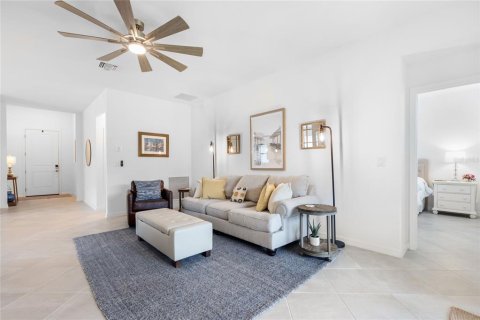 House in Port Charlotte, Florida 3 bedrooms, 155.15 sq.m. № 1757270 - photo 4
