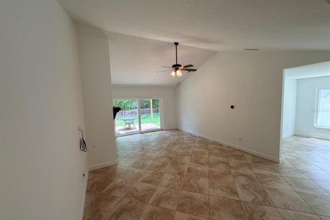 Villa ou maison à vendre à Oviedo, Floride: 3 chambres, 152.92 m2 № 2203399 - photo 16