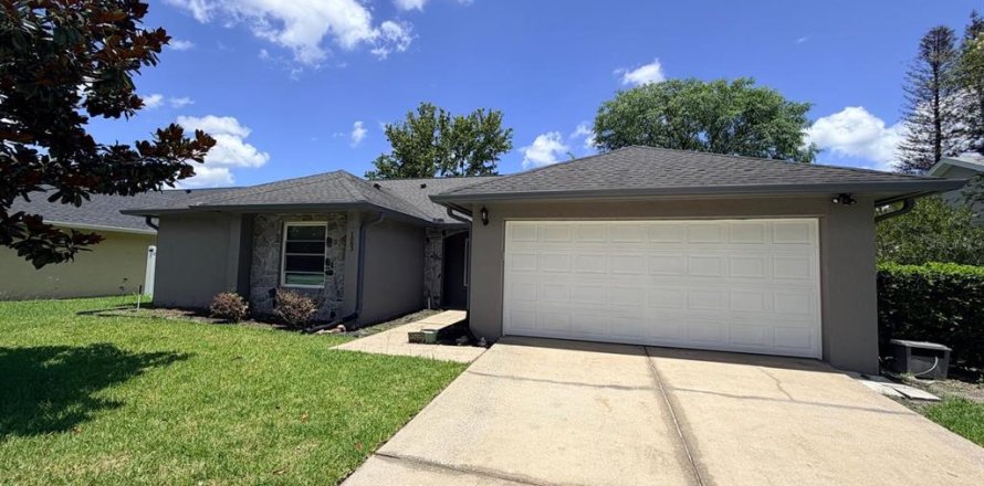 Villa ou maison à Oviedo, Floride 3 chambres, 152.92 m2 № 2203399