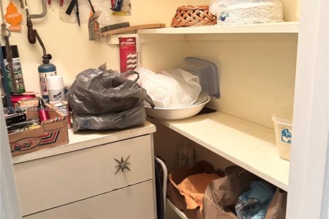 Купить кондоминиум в Халландейл-Бич, Флорида 1 спальня, 72.93м2, № 1983350 - фото 17