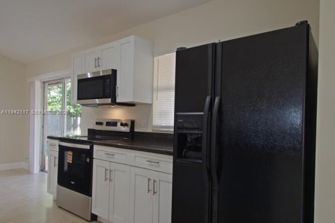 Villa ou maison à vendre à North Lauderdale, Floride: 3 chambres, 123.93 m2 № 1999072 - photo 11