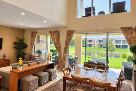 Touwnhouse à vendre à Kissimmee, Floride: 3 chambres, 202.62 m2 № 2413618 - photo 3