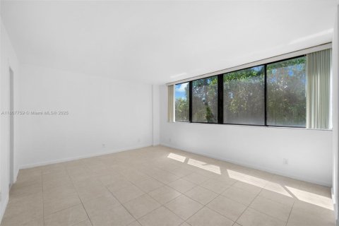 Copropriété à vendre à Lauderhill, Floride: 1 chambre, 76.37 m2 № 1957459 - photo 6