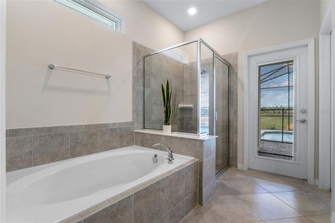 Casa en venta en Clermont, Florida, 8 dormitorios, 374.77 m2 № 1902353 - foto 29