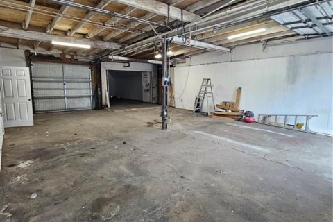 Propiedad comercial en alquiler en Clearwater, Florida, 151.06 m2 № 1769630 - foto 3