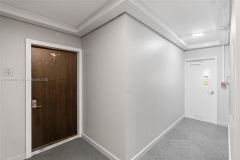 Copropriété à vendre à Aventura, Floride: 2 chambres, 121.98 m2 № 1938715 - photo 8