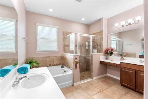 House in DeLand, Florida 4 bedrooms, 283.44 sq.m. № 1894622 - photo 20