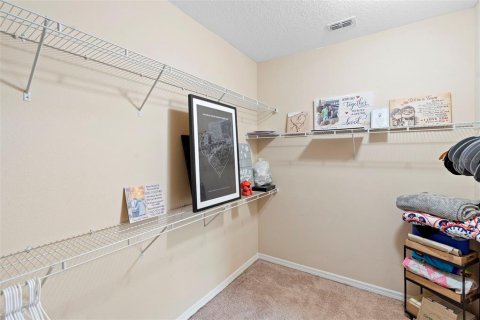 House in DeLand, Florida 4 bedrooms, 283.44 sq.m. № 1894622 - photo 19