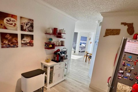 Condominio en venta en Aventura, Florida, 2 dormitorios, 101.36 m2 № 1942005 - foto 3