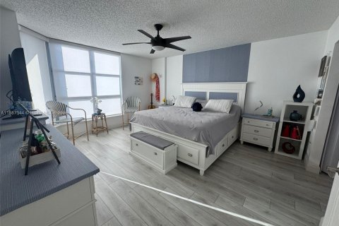 Condominio en venta en Aventura, Florida, 2 dormitorios, 101.36 m2 № 1942005 - foto 5