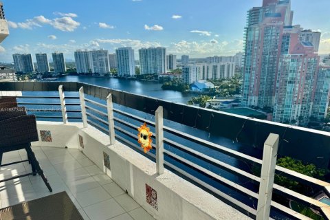 Condominio en venta en Aventura, Florida, 2 dormitorios, 101.36 m2 № 1942005 - foto 13