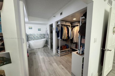 Condominio en venta en Aventura, Florida, 2 dormitorios, 101.36 m2 № 1942005 - foto 7