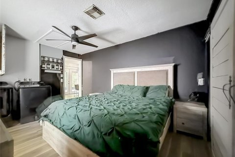 Villa ou maison à vendre à Pinellas Park, Floride: 3 chambres, 110.74 m2 № 2329965 - photo 11