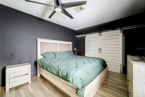 Villa ou maison à vendre à Pinellas Park, Floride: 3 chambres, 110.74 m2 № 2329965 - photo 12