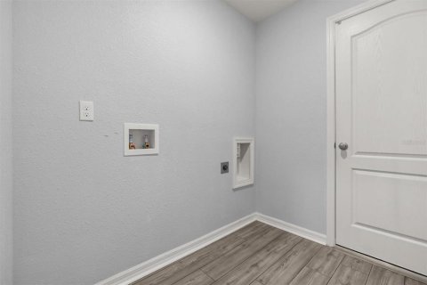 House in Palm Coast, Florida 5 bedrooms, 184.32 sq.m. № 1355840 - photo 30